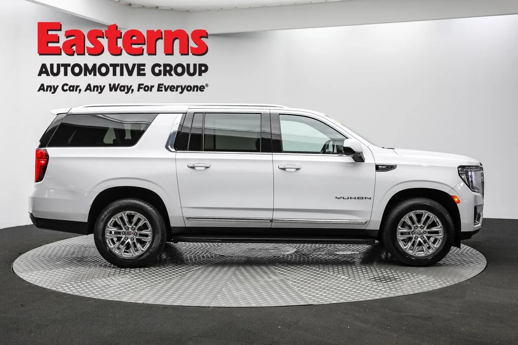 Used 2024 White GMC SLT image 4