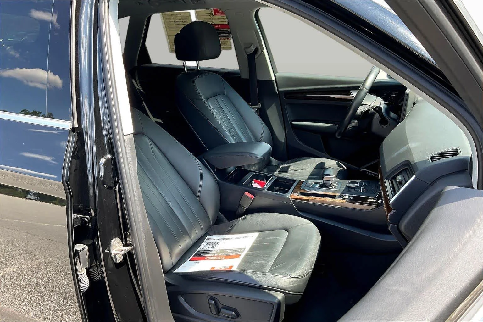 Used 2018 Brilliant Black Audi Premium Plus image 9