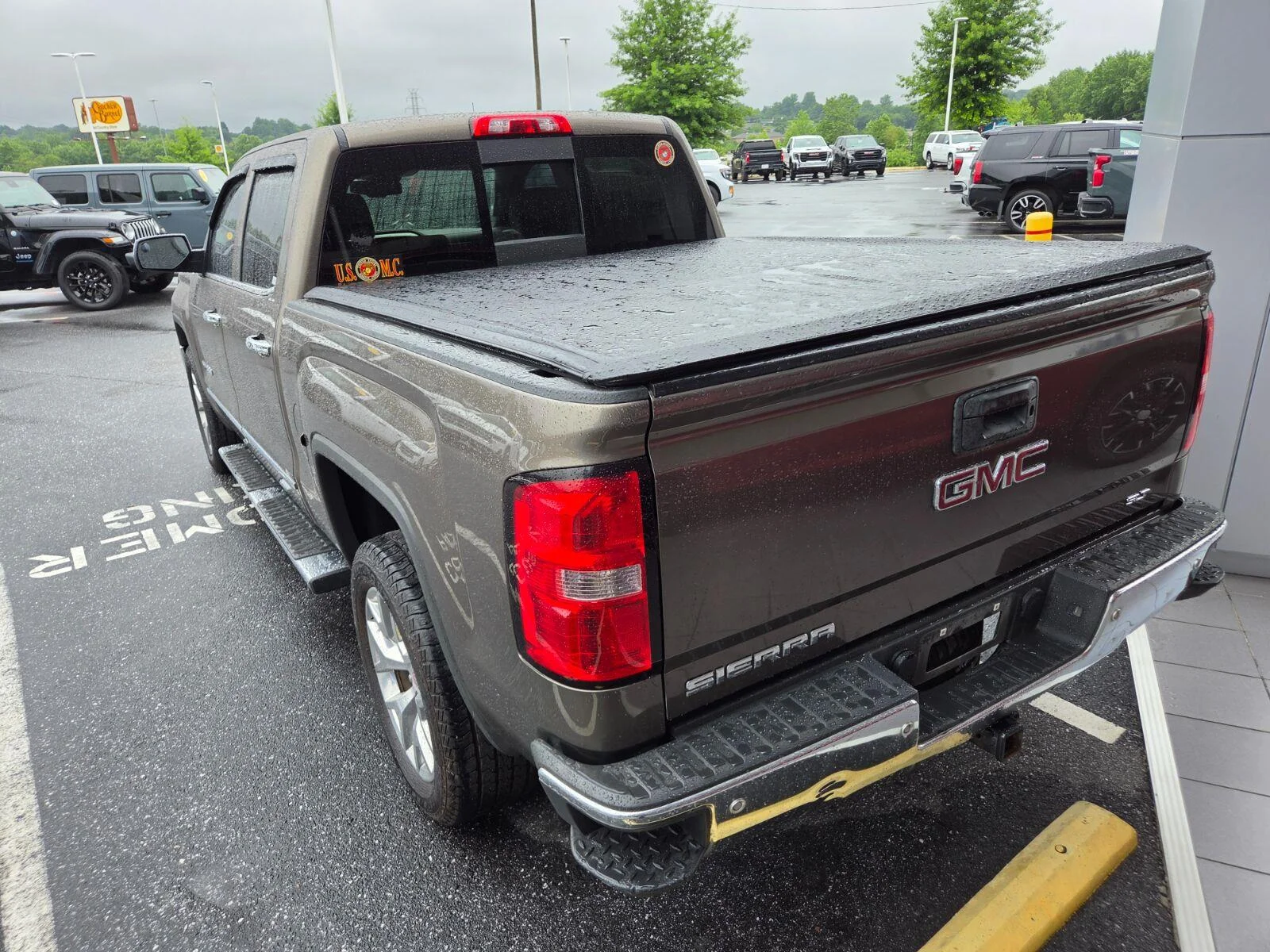 Used 2015 BRONZE ALLOY METALLIC GMC SLT image 8