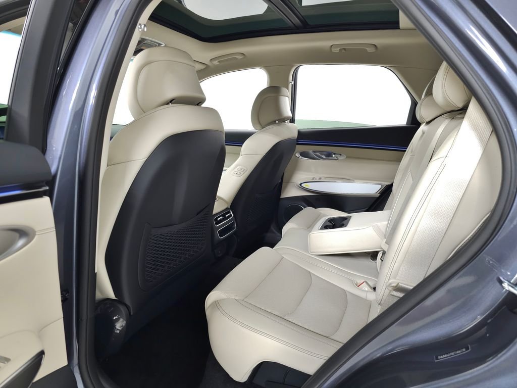 New 2026 Blue Genesis 2.5T SELECT image 27