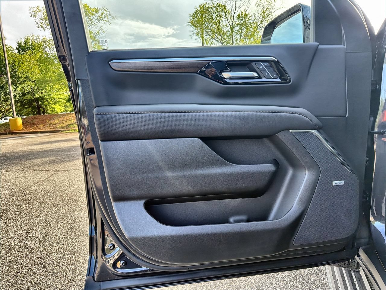 2026 Chevrolet Suburban High Country - Photo 18
