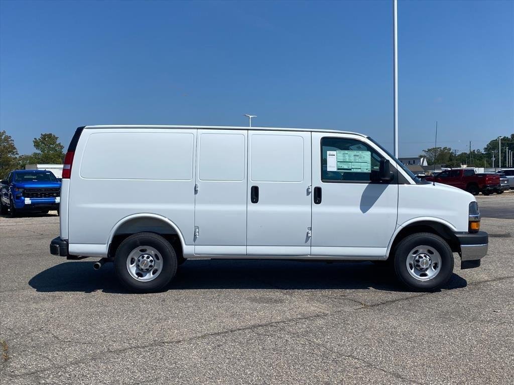 2025 Chevrolet Express Cargo Work Van - Photo 2