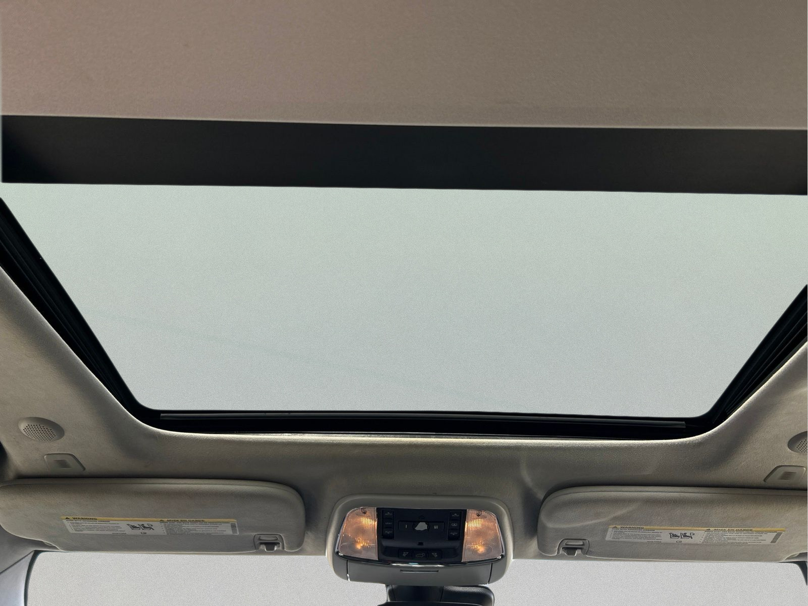Used 2019 Black Jeep Summit image 18
