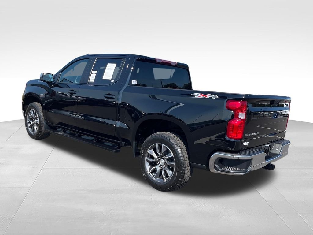 Used 2023 Black Chevrolet LT image 3