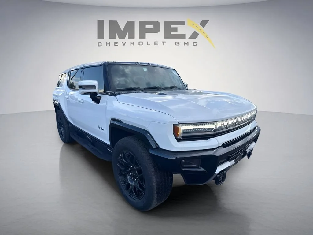Used 2025 Interstellar White GMC 2X image 7