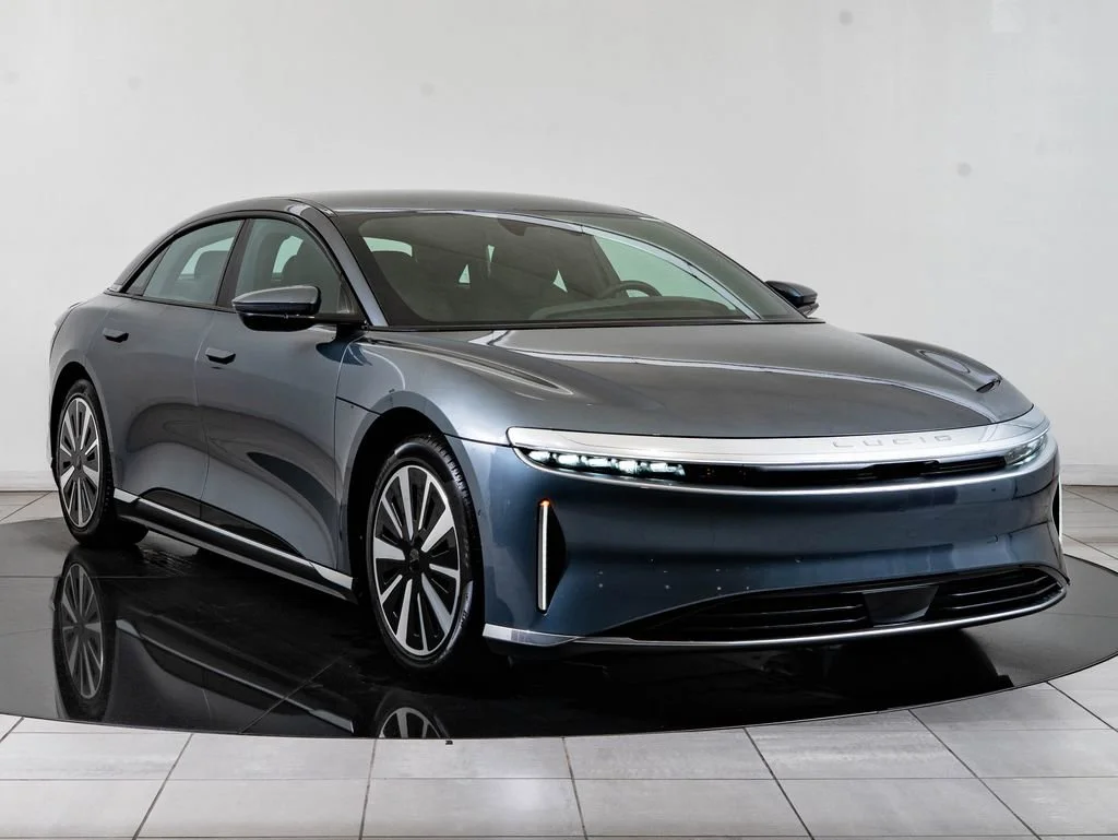 Used 2024 Gray Lucid Touring image 12
