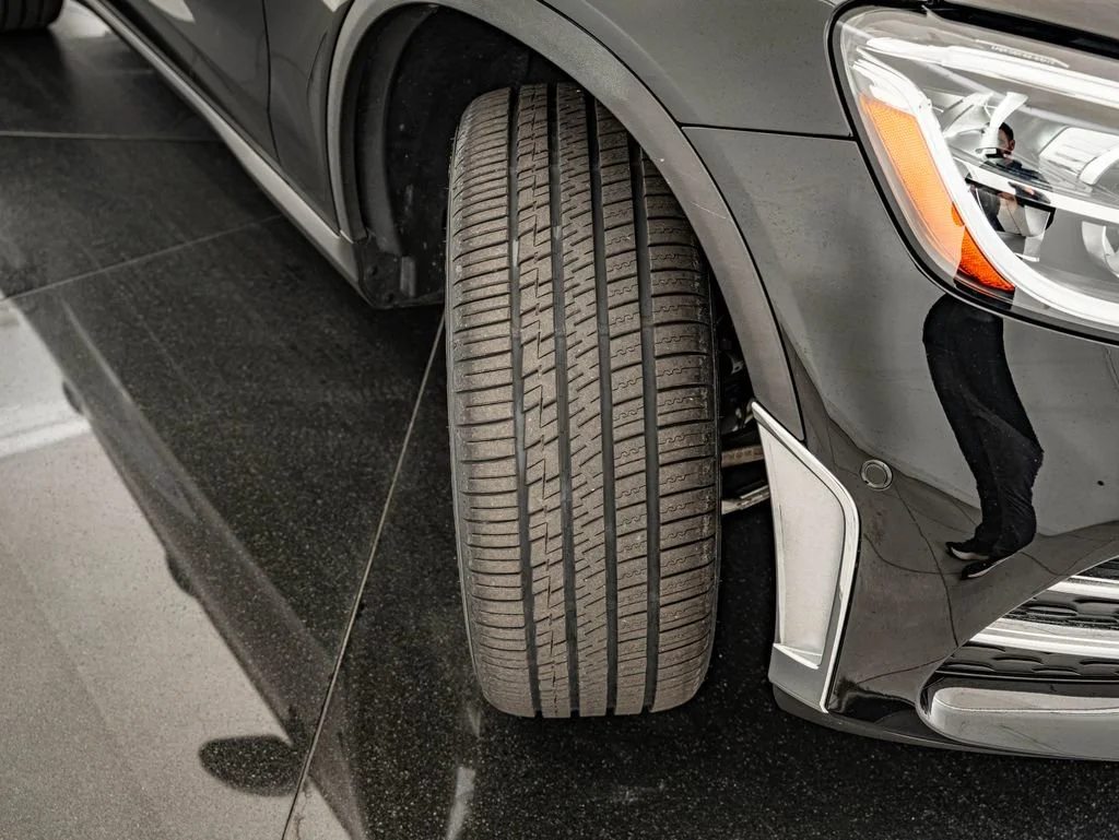 Used 2022 Black Mercedes-Benz GLC 300 image 40