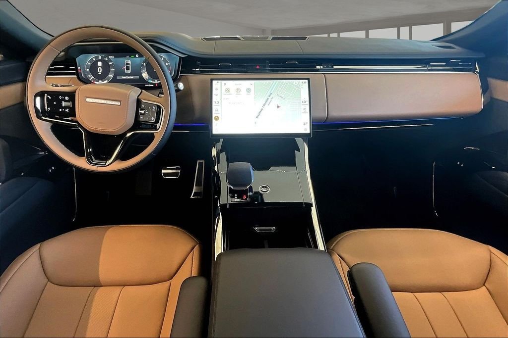 New 2026 Borasco Grey Metallic Land Rover Dynamic SE image 5