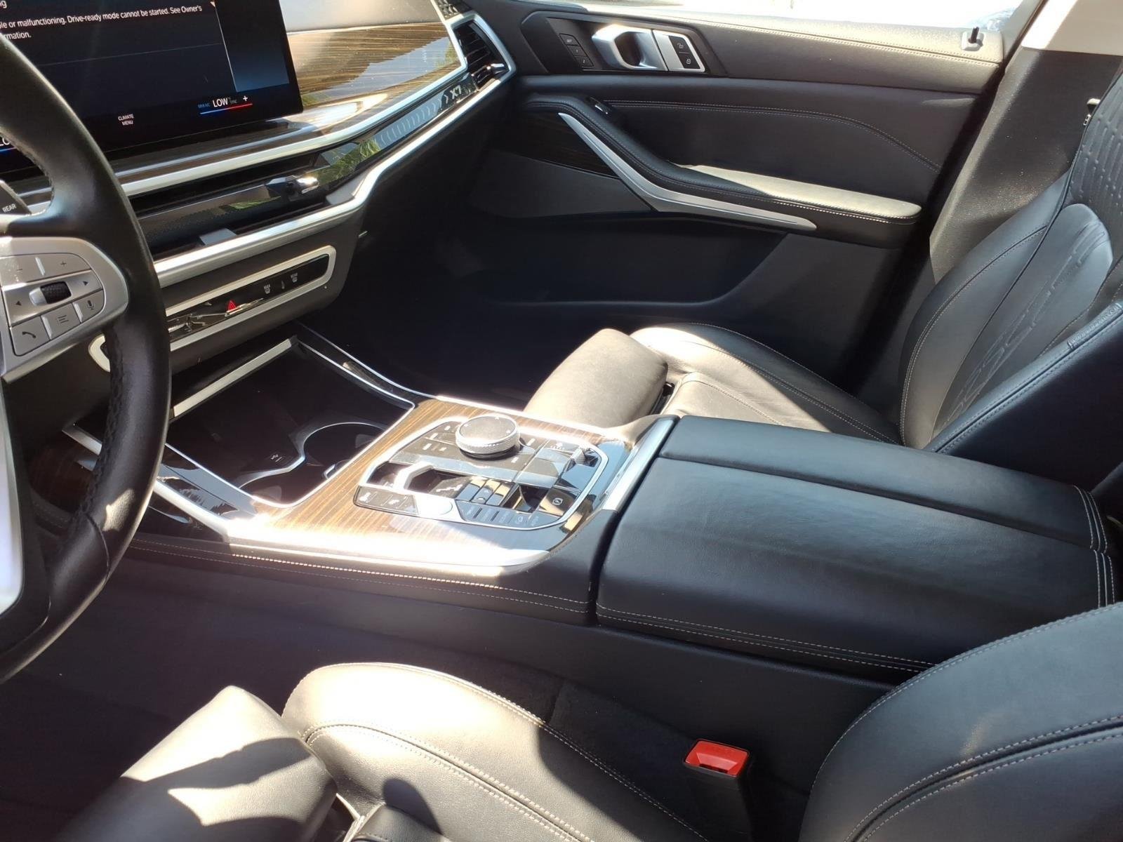 Used 2023 Black Sapphire Metallic BMW xDrive40i image 21