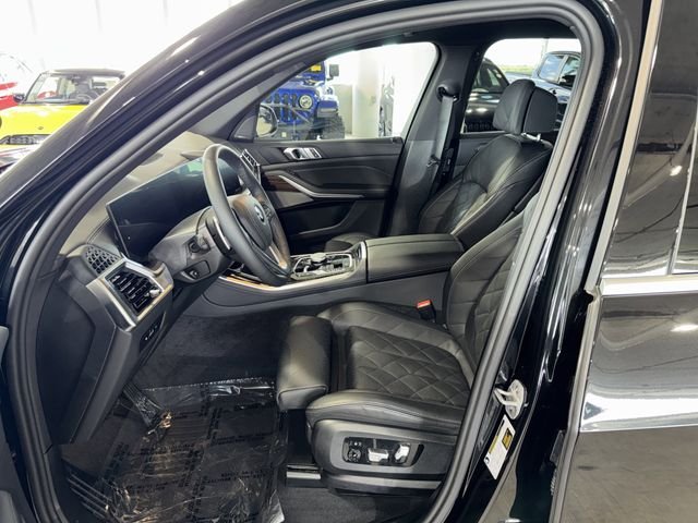 Certified Used 2026 Black Sapphire Metallic BMW sDrive40i image 19