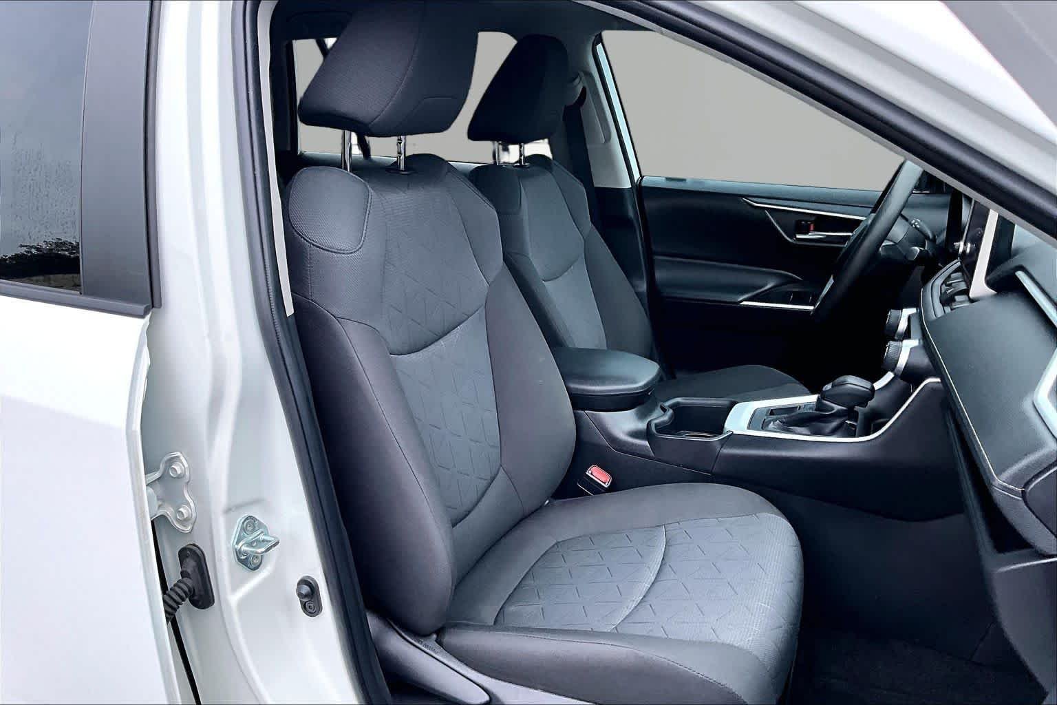 Used 2024 Ice Cap Toyota XLE image 9
