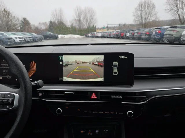 2026 Kia K5 LXS - Photo 18