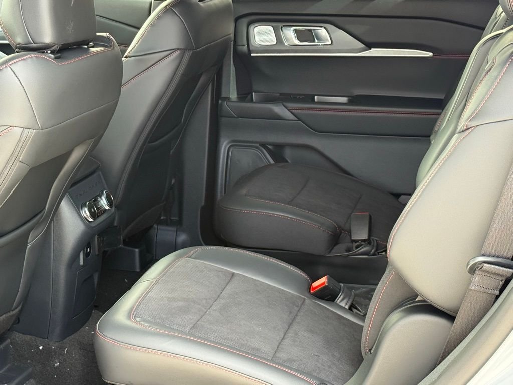New 2026 Space White Metallic Ford ST image 7