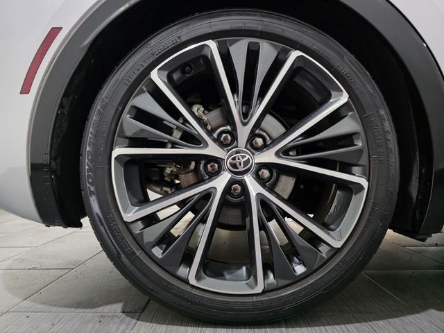 Used 2023  Toyota XLE image 24