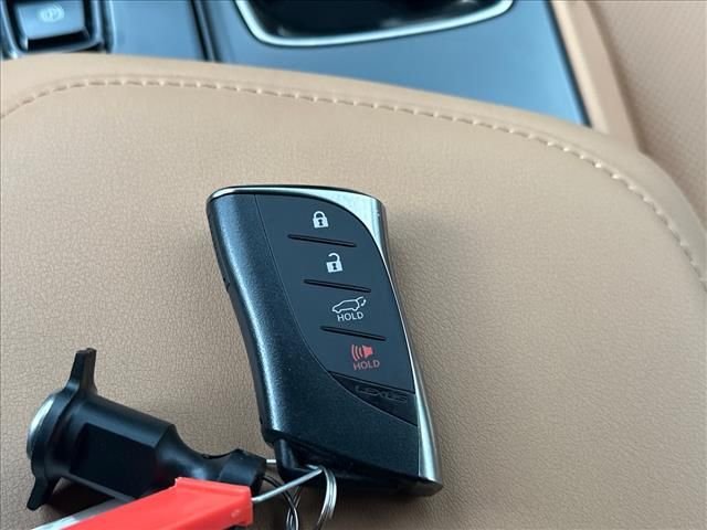 Used 2025 Black Lexus 350 Premium image 32
