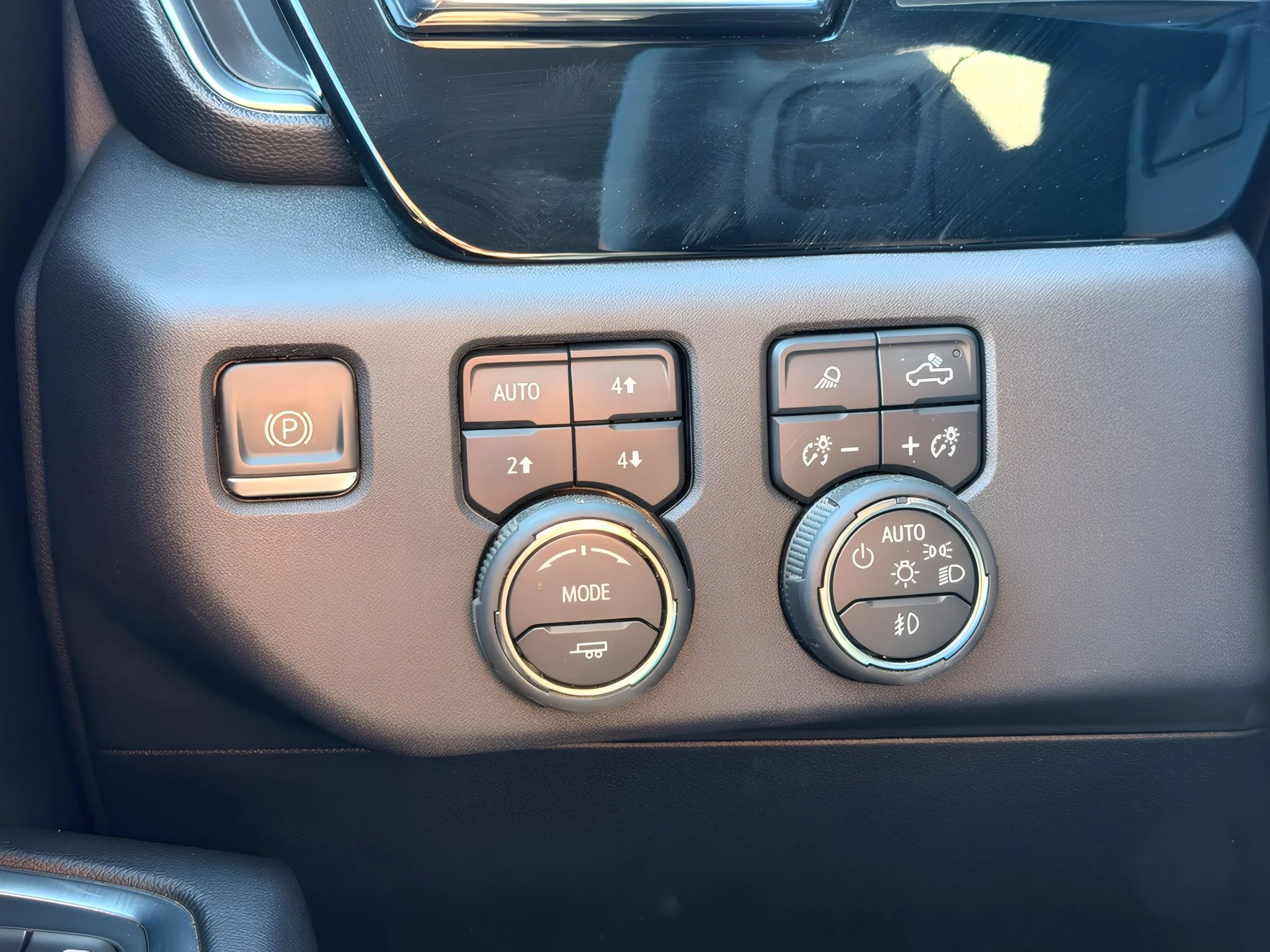 2024 Chevrolet Silverado 2500HD LTZ - Photo 21