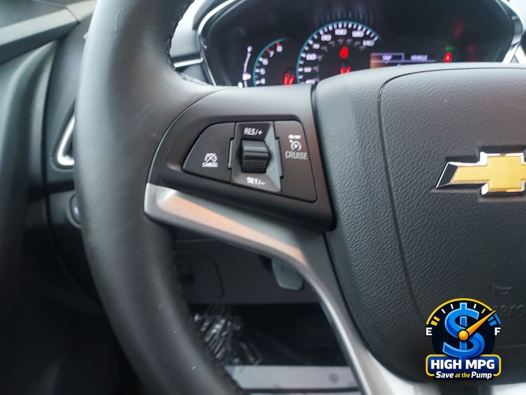 Used 2020 White Chevrolet LT image 18