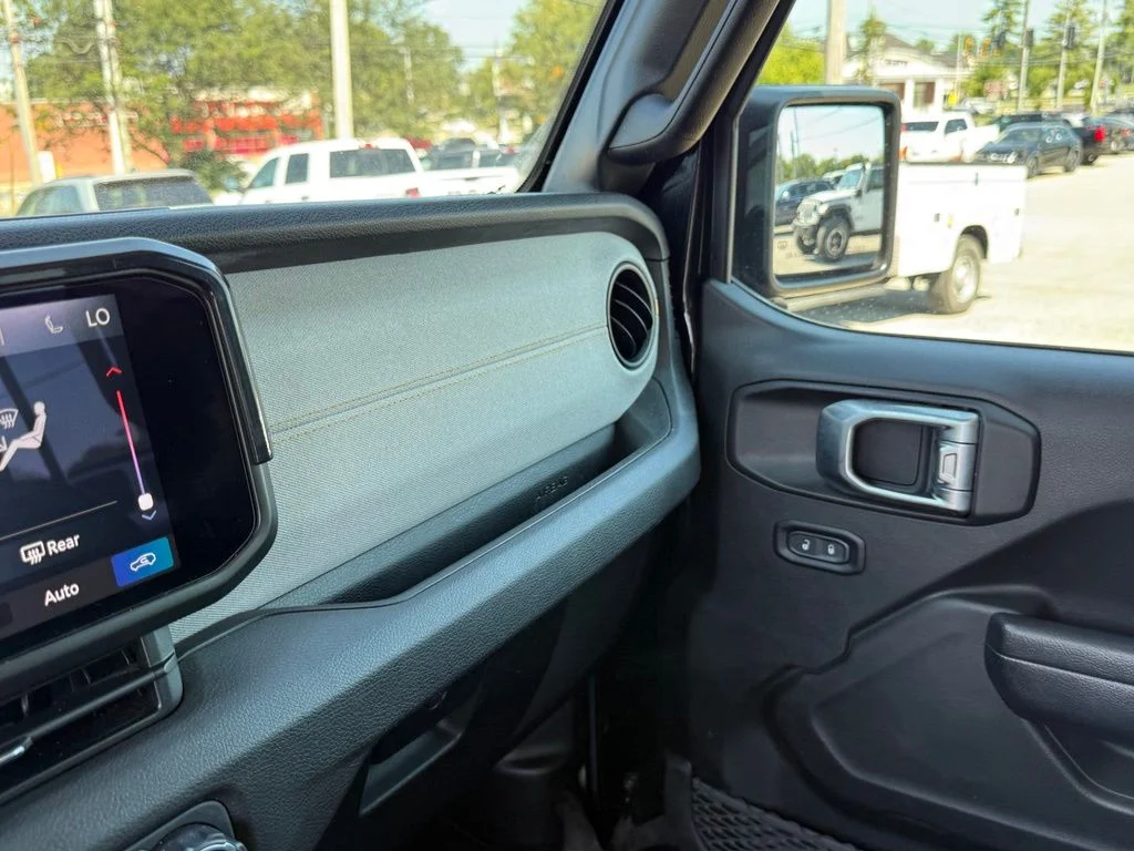 Used 2024 Black Jeep Sport S image 22