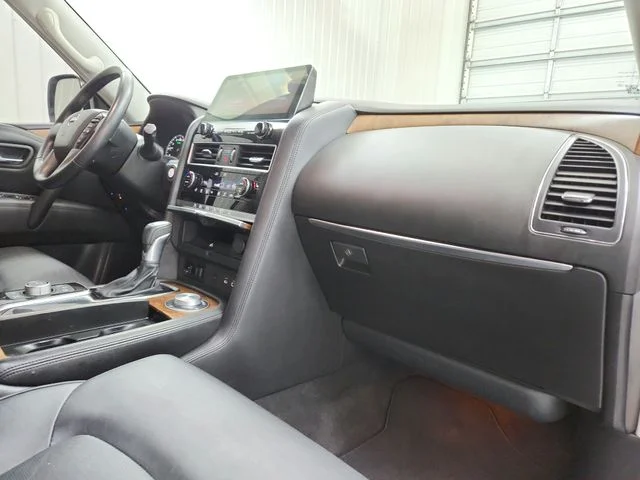 Used 2022 Silver Nissan SL image 47