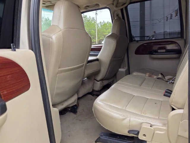 Used 2005  Ford Lariat image 8