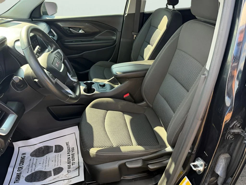 Used 2024 Ebony Twilight Metallic GMC SLE image 16
