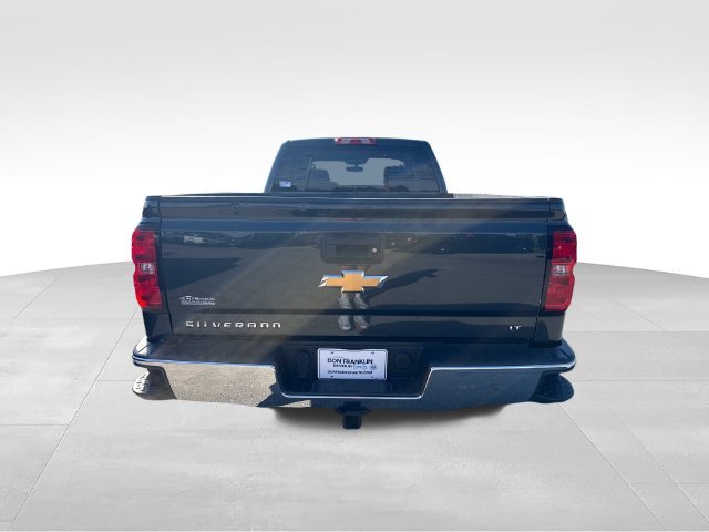 Used 2018 Gray Chevrolet LT image 4