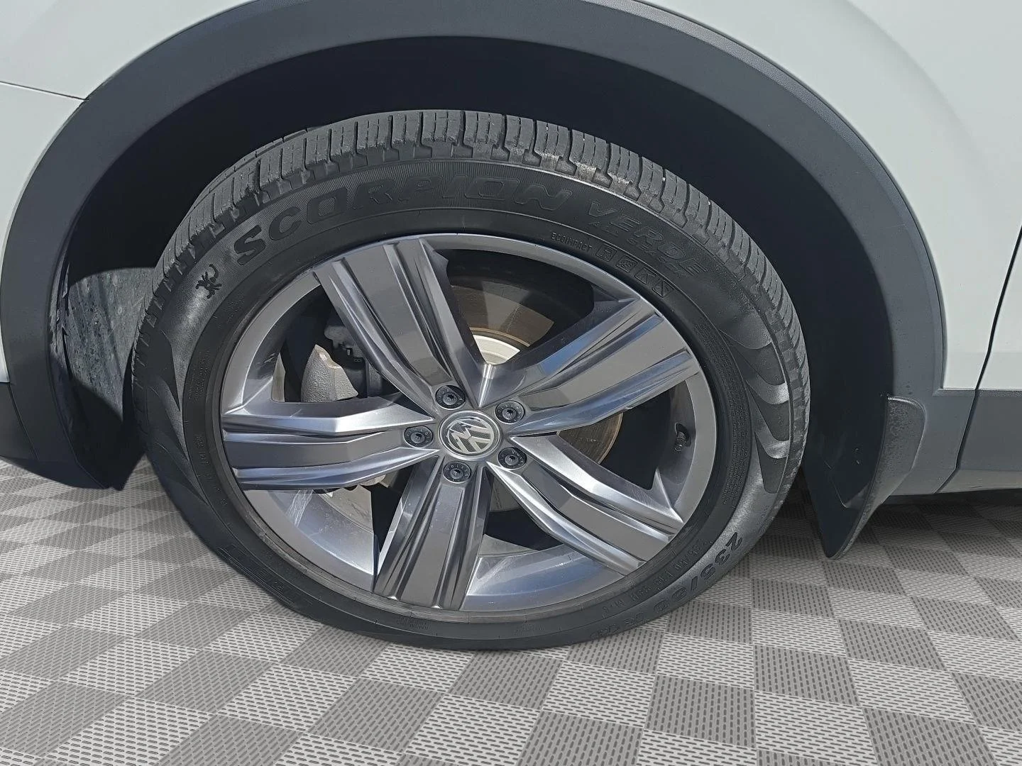 Used 2021  Volkswagen SEL image 20