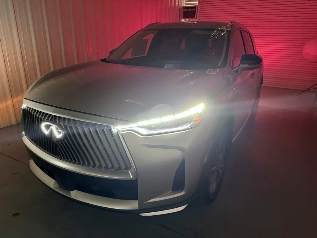 New 2026 WARM TITANIUM INFINITI Luxe FWD image 7