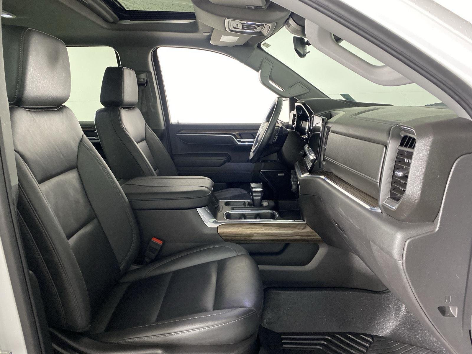 Used 2025 Summit White Chevrolet LT Trail Boss image 28