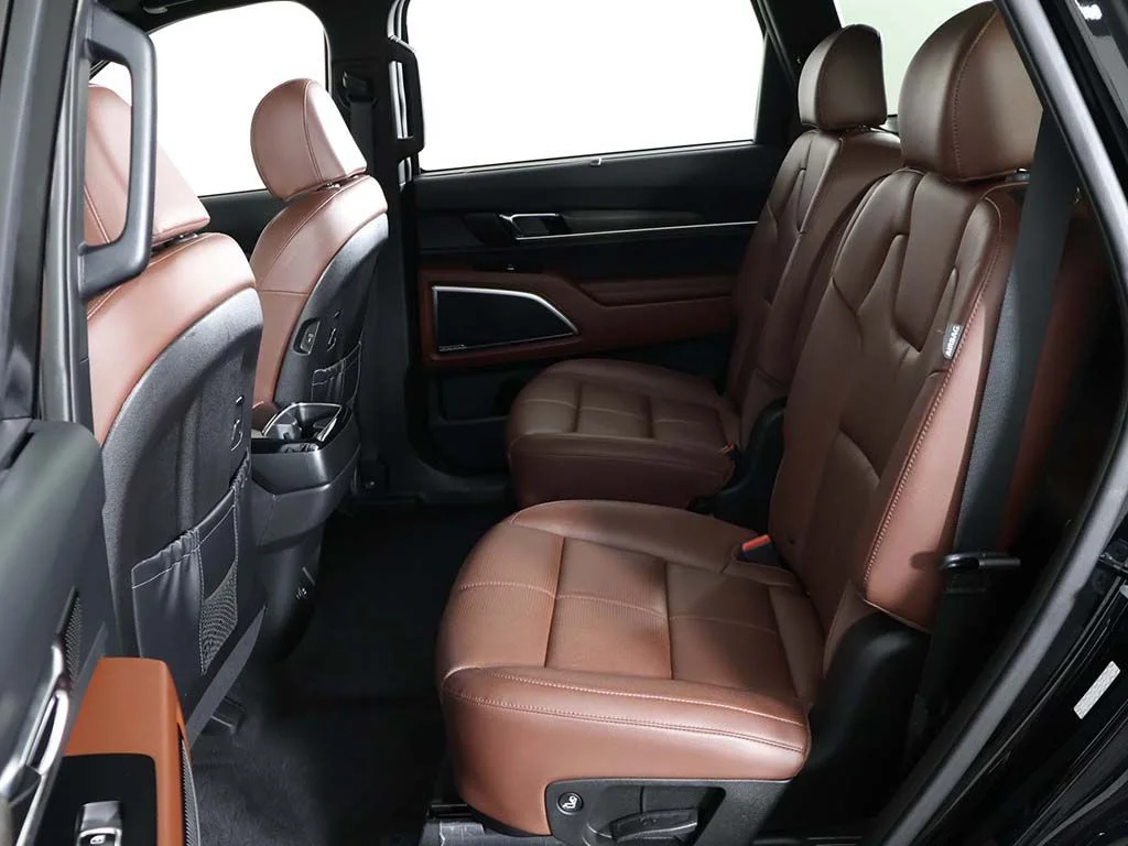 Used 2024 Black Kia SX image 37