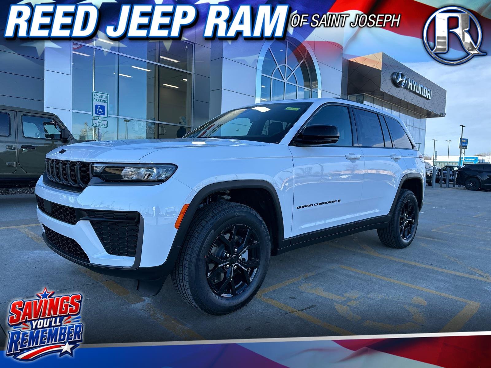 2026 Jeep Grand Cherokee Laredo Altitude 4x4's photo