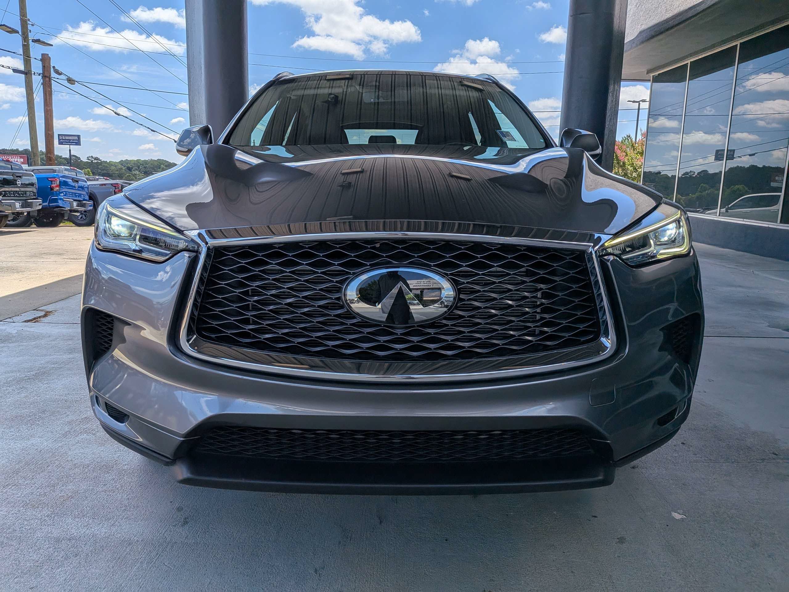 Used 2023 Gray INFINITI LUXE image 7