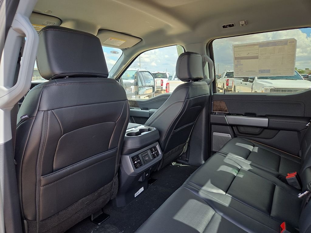 New 2026 Glacier Gray Metallic Tri-Coat Ford F-250® Lariat® image 16
