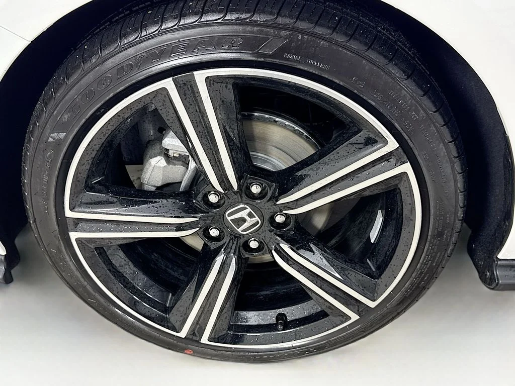 New 2026 Platinum White Pearl Honda SE image 14