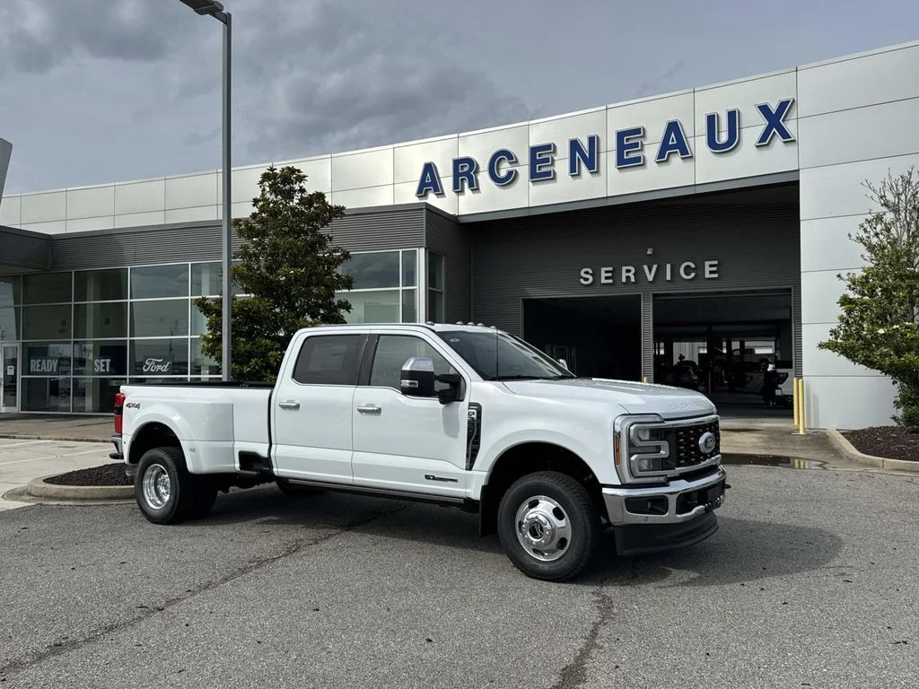 2026 Ford F-350 Lariat 4x4 Crew Cab 8' Box DRW's photo