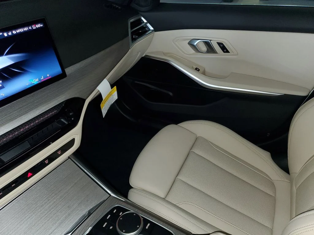 New 2026 Alpine White BMW 330i image 19