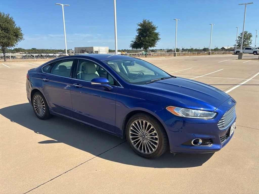 Used 2016 Blue Ford Titanium image 5