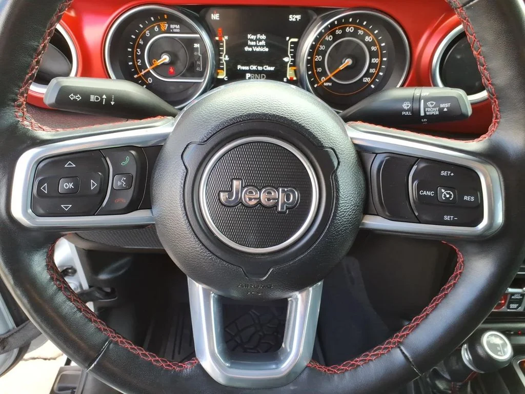 Used 2023 Silver Jeep Rubicon image 16