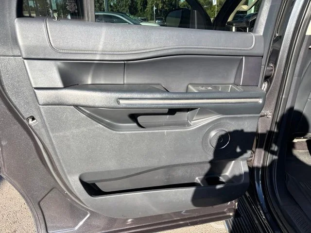 Used 2023 Gray Ford XLT image 18