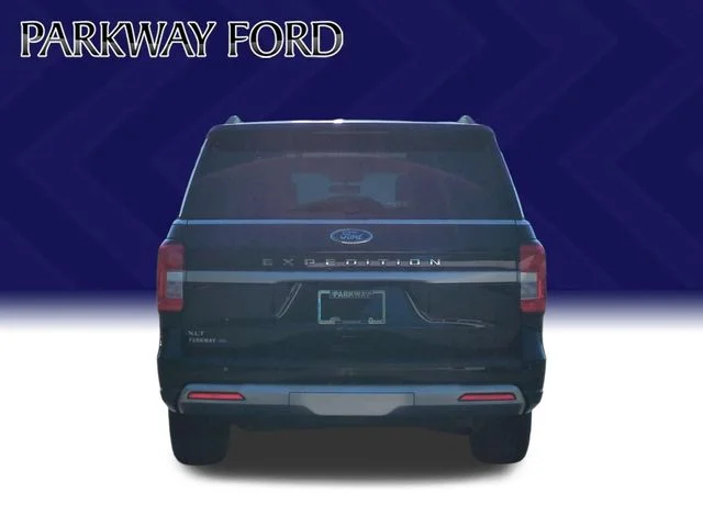 Used 2022 Black Ford XLT image 4
