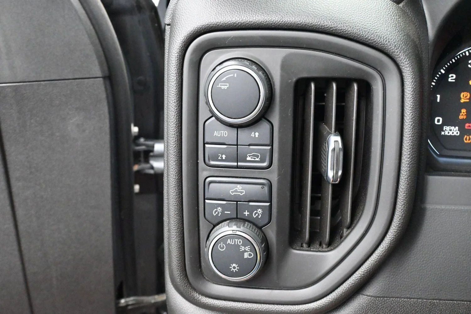 Used 2021 SATIN STEEL METALLIC Chevrolet Custom image 22