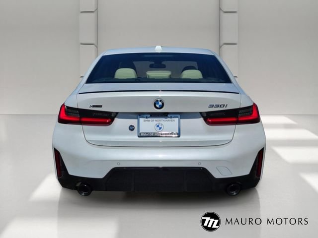 New 2026 White BMW 330i xDrive image 4