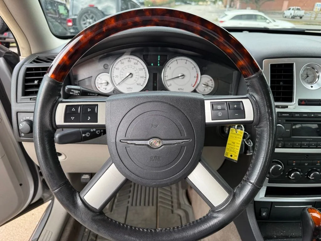 Used 2007 Silver Chrysler Base image 15