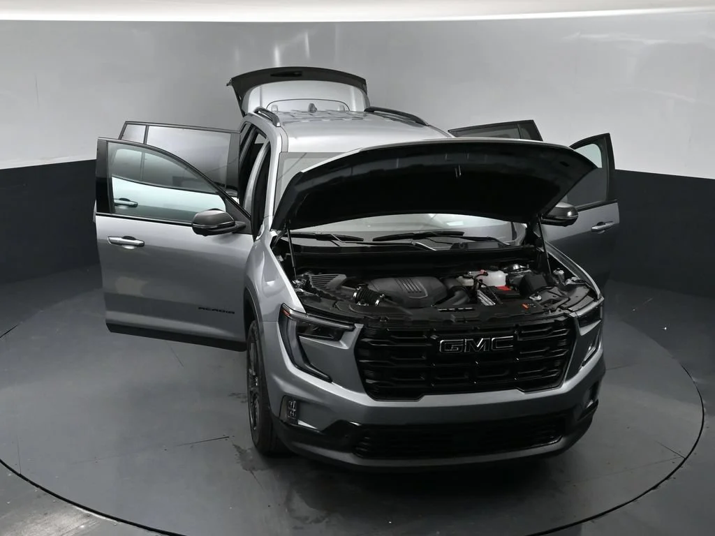New 2026 Sterling Metallic GMC Elevation image 40