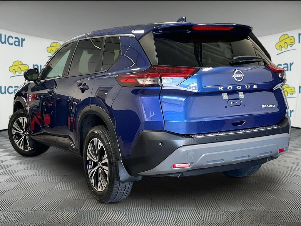 Used 2023 Blue Nissan SV image 4