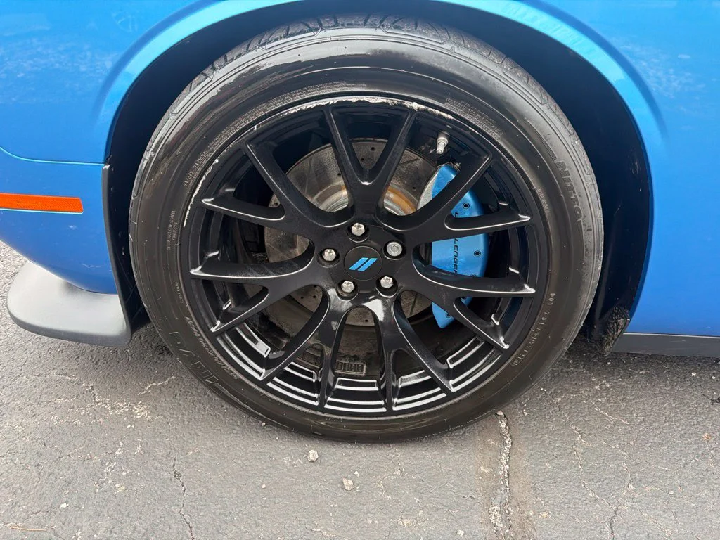Used 2016 Blue Dodge R/T Scat Pack image 21