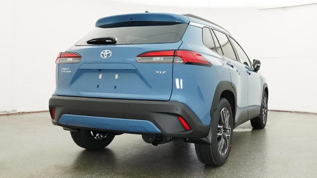 New 2026 Cavalry Blue Toyota XLE image 30