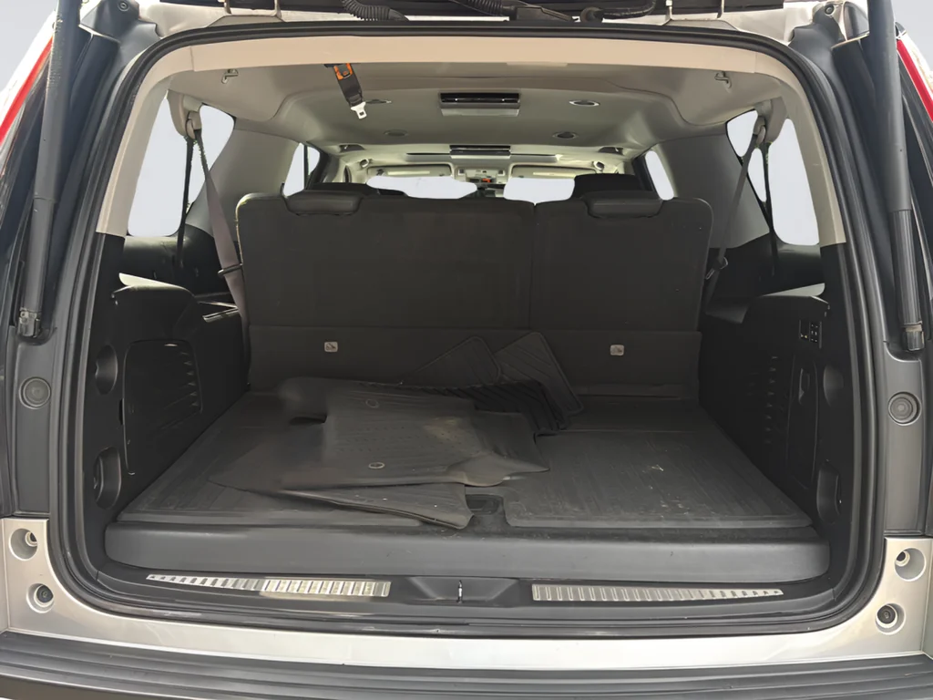 Used 2017 Silver Cadillac Premium image 30
