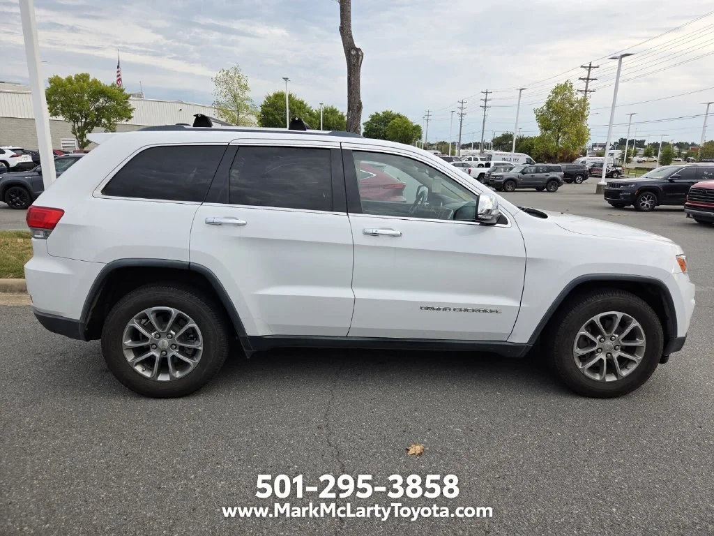 Used 2014 White Jeep Limited image 4