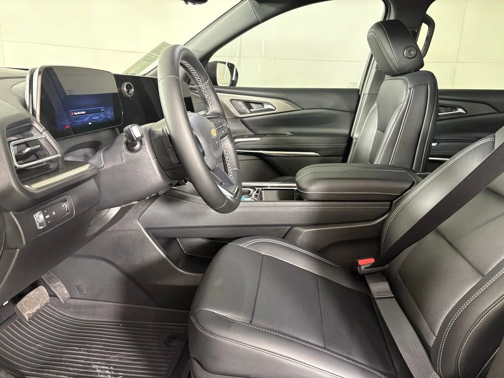 New 2026 Sterling Gray Metallic Chevrolet LT image 26